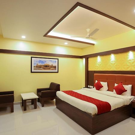 Sri Balaji Grand Hotel Кумбаконам Екстериор снимка