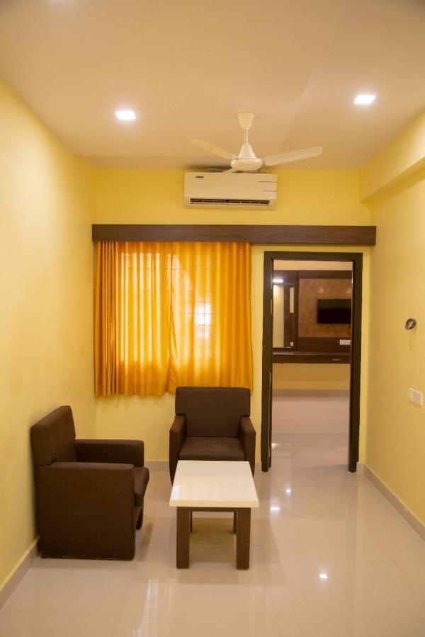 Sri Balaji Grand Hotel Кумбаконам Екстериор снимка
