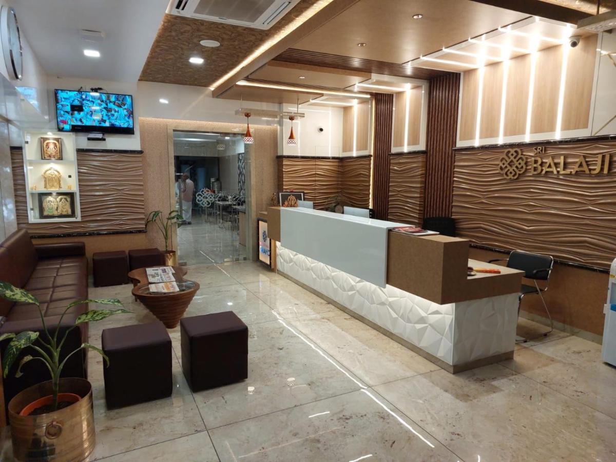 Sri Balaji Grand Hotel Кумбаконам Екстериор снимка