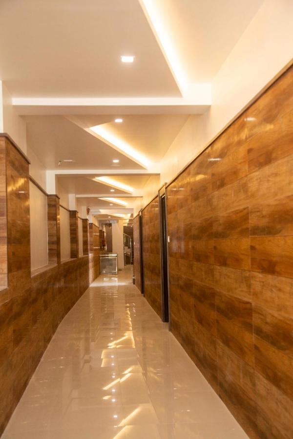 Sri Balaji Grand Hotel Кумбаконам Екстериор снимка